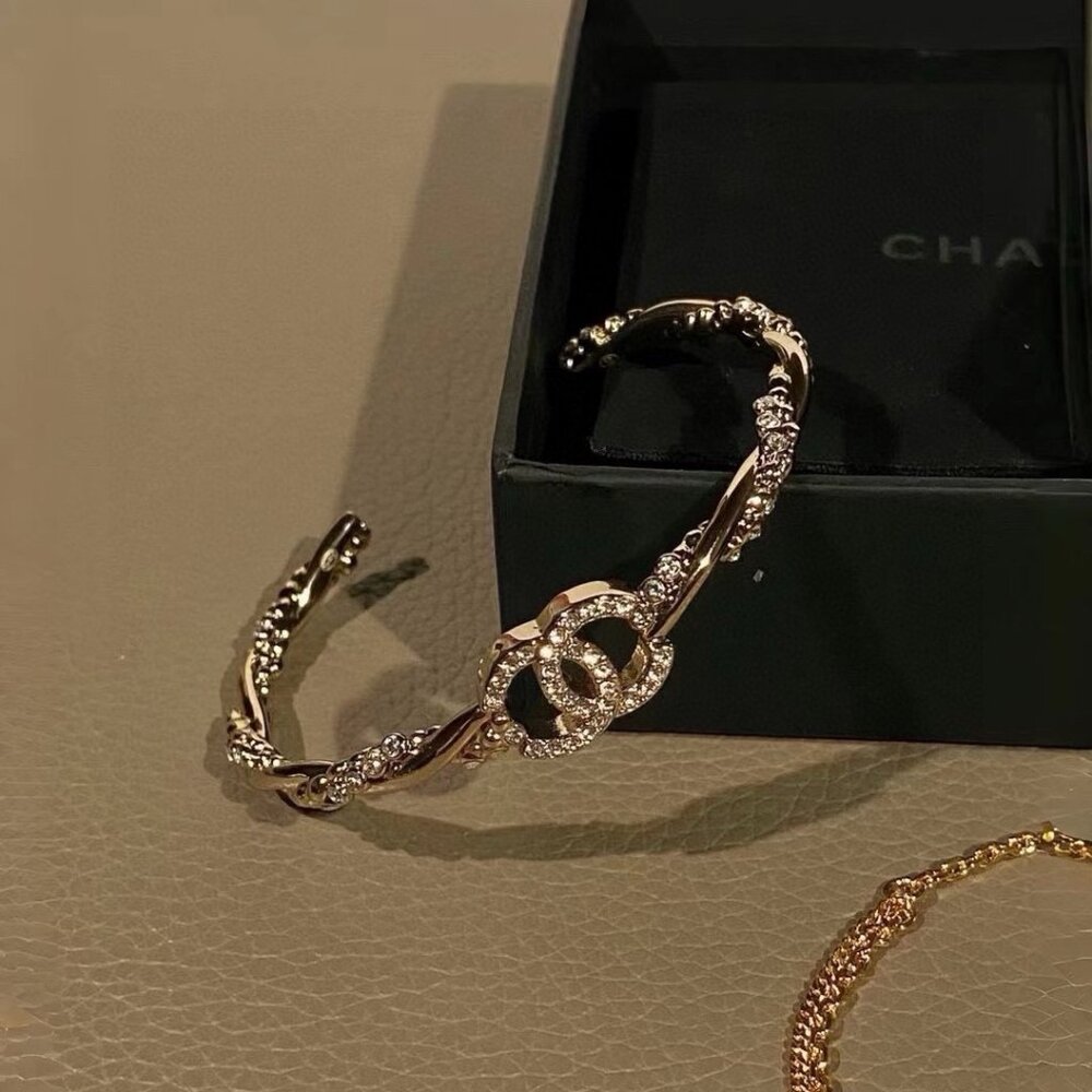 Chanel bracelet - Picture 7 of 7